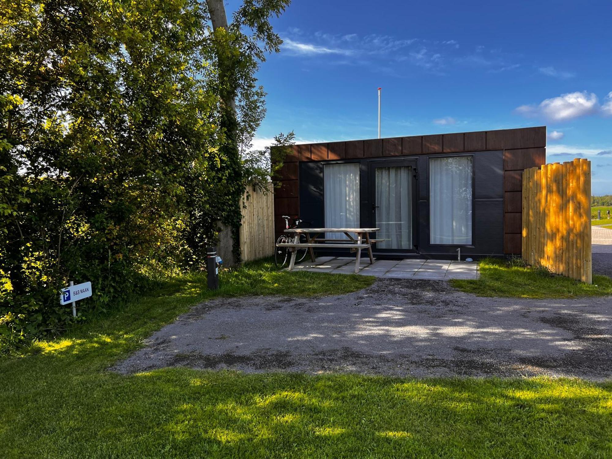 B&B Prive Tiny House Bij Zee Stellendam Bagian luar foto