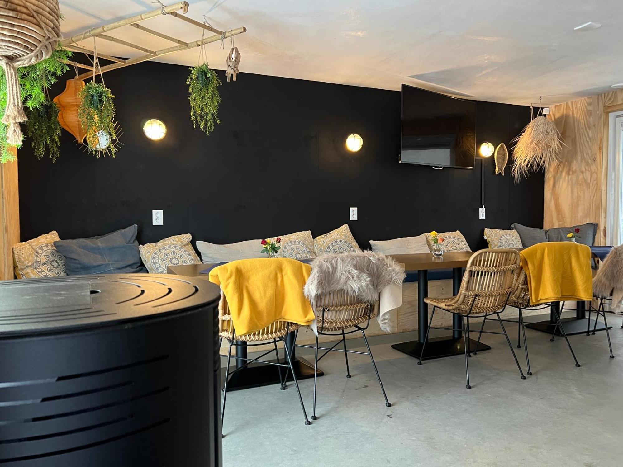 B&B Prive Tiny House Bij Zee Stellendam Bagian luar foto